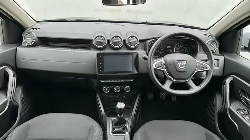 Second-hand Dacia Duster Comfort 130 CP (95 kW) 2022 Negru SUV