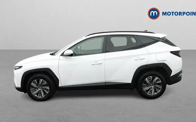 Used Hyundai Tucson SE 150 HP (110 kW) 2023 White SUV