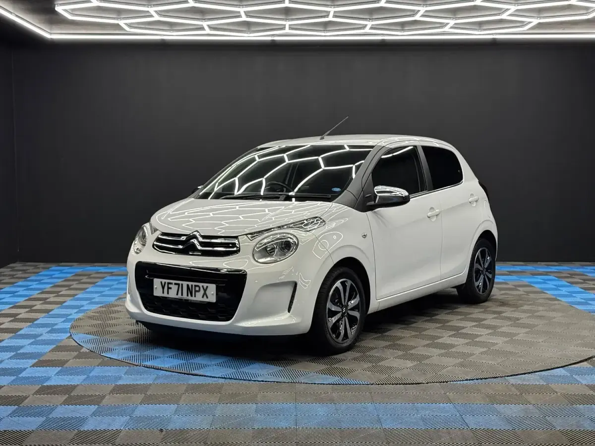 Used Citroën C1 Shine 2022 White Hatchback