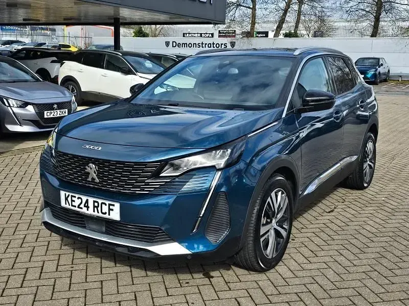 Gebraucht Peugeot 3008 Allure 130 PS (95 kW) 2024 Blau SUV
