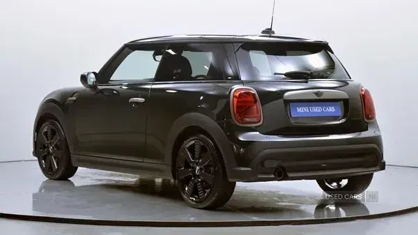 Used Mini Cooper Hatch 134 HP (98 kW) 2023 Green Hatchback