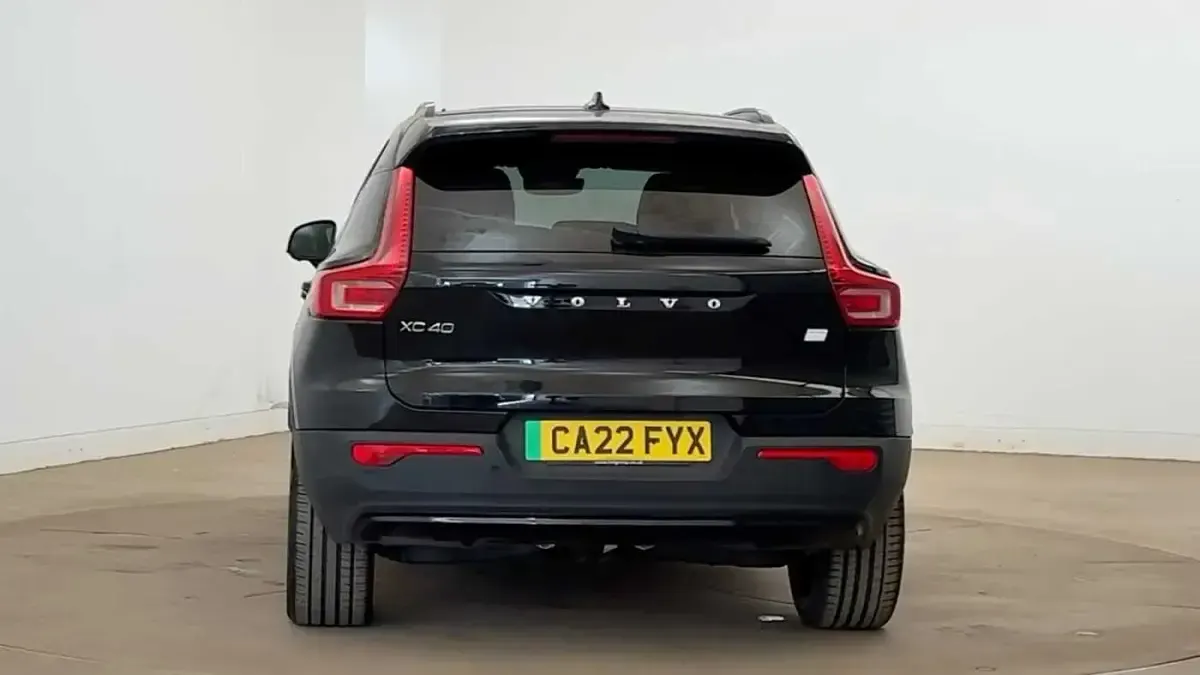 Used Volvo XC40 Pro 170 kW (232 HP) 2022 SUV