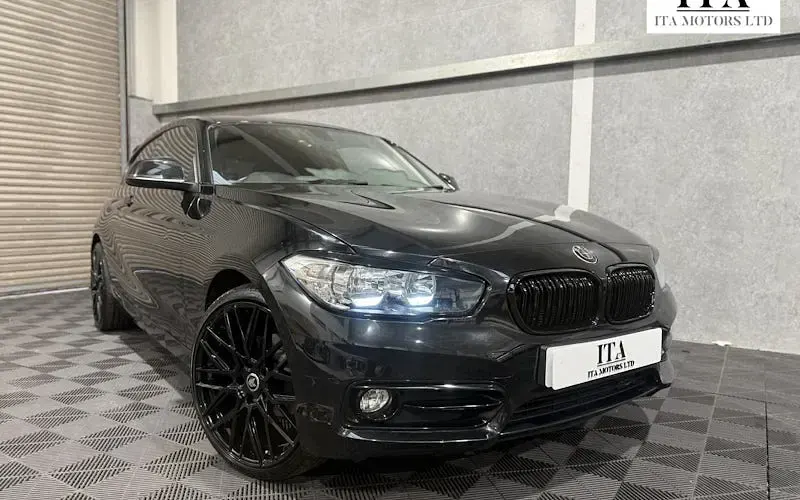 Used BMW 118 Sport Line 136 HP (100 kW) 2017 Hatchback