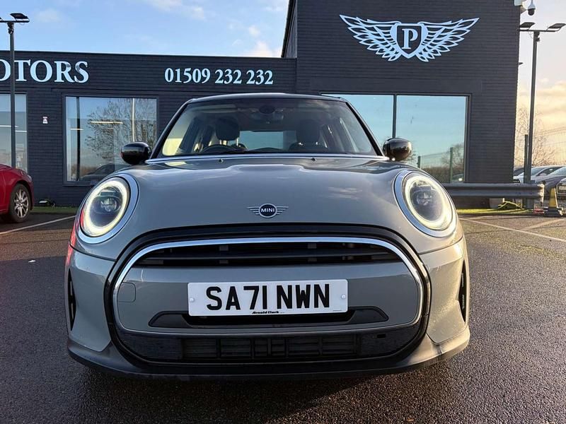 Begagnad Mini Cooper Classic 2021 Grå Halvkombi