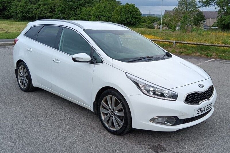 White Used 2014 Kia Ceed 4 Estate | £3,495 (Fair price) - Image 1/4