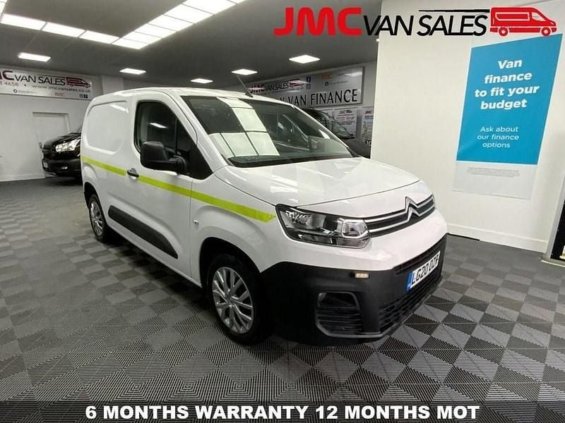 White Used 2020 Citroën Berlingo MPV | £8,995 (Fair price) - Image 1/3