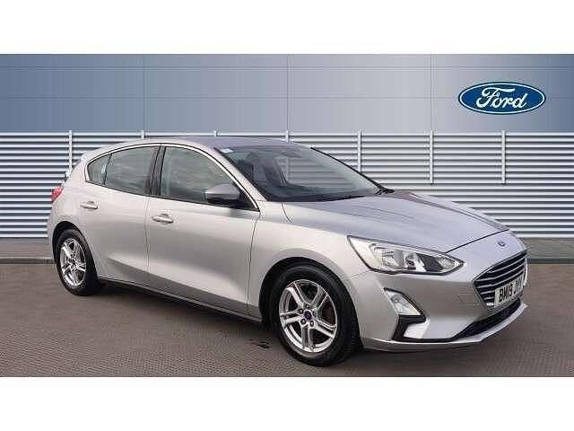 Silver Used 2019 Ford Focus Zetec Hatchback | £8,495 (Fair price) - Image 1/4