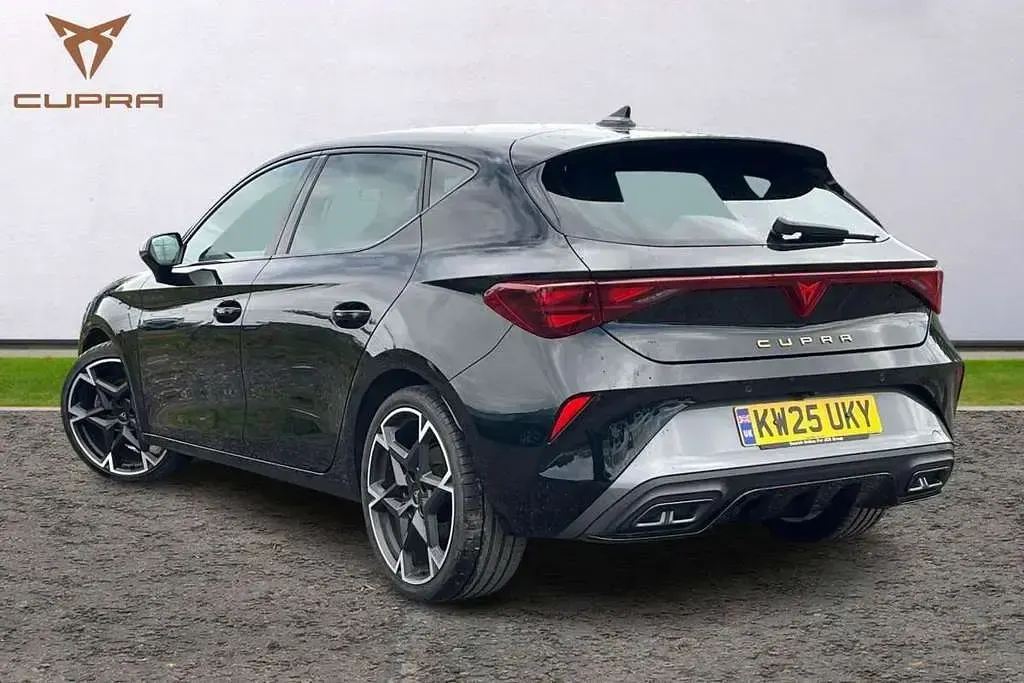 Used Cupra Leon 150 HP (110 kW) 2025 Black Hatchback