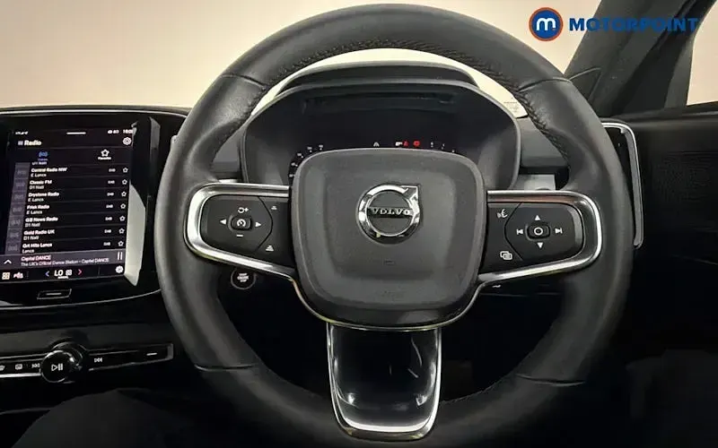 Used Volvo XC40 Core 163 HP (119 kW) 2023 Silver SUV