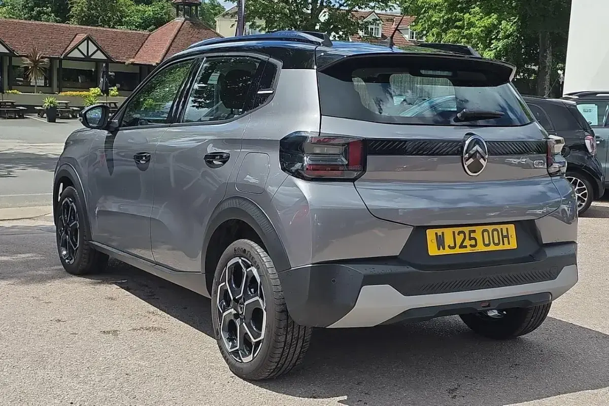 Used Citroën C3 101 HP (74 kW) 2025 Grey SUV