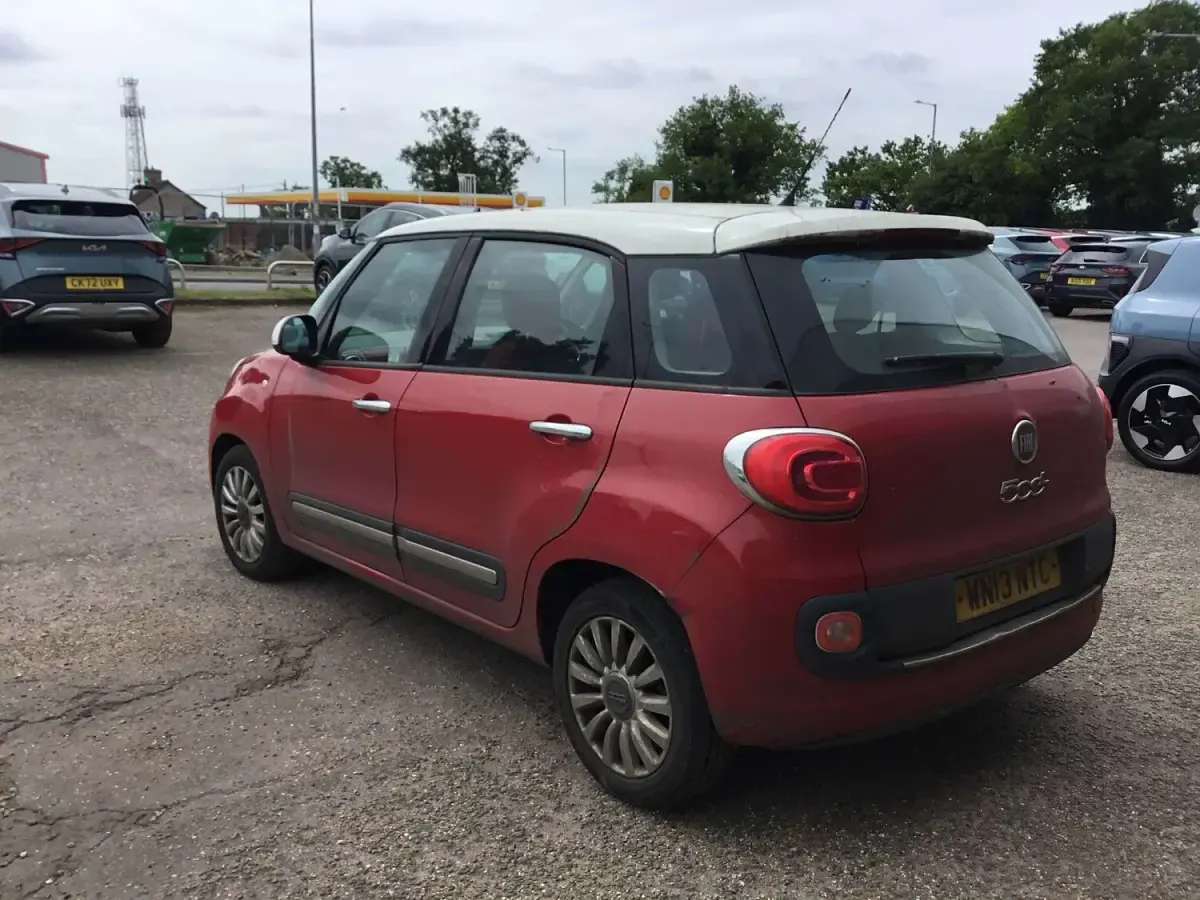 Used Fiat 500L Pop Star 85 HP (62 kW) 2013 Red MPV