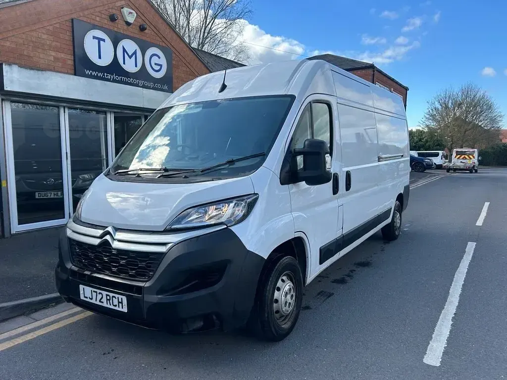 Used Citroën Relay 140 HP (102 kW) 2023 White Van