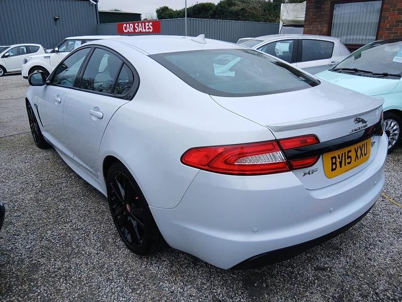 Used Jaguar XF R-Sport 200 HP (147 kW) 2015 White Sedan