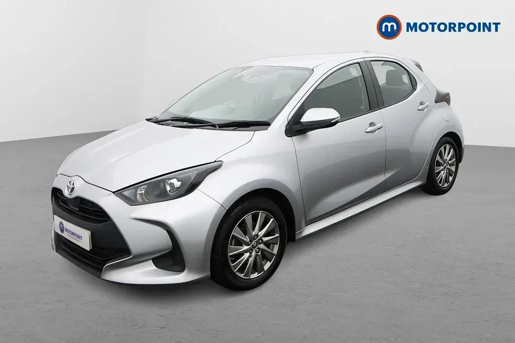 Used Toyota Yaris 91 HP (66 kW) 2023 Silver Hatchback