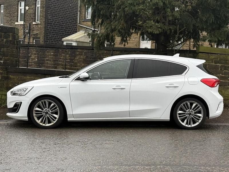 Used Ford Focus Vignale 125 HP (91 kW) 2019 White Hatchback