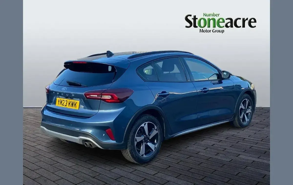 Used Ford Focus Active 123 HP (90 kW) 2023 Blue Hatchback