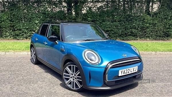 Blue Used 2022 Mini Cooper Exclusive Hatchback | £15,995 (Fair price) - Image 1/4
