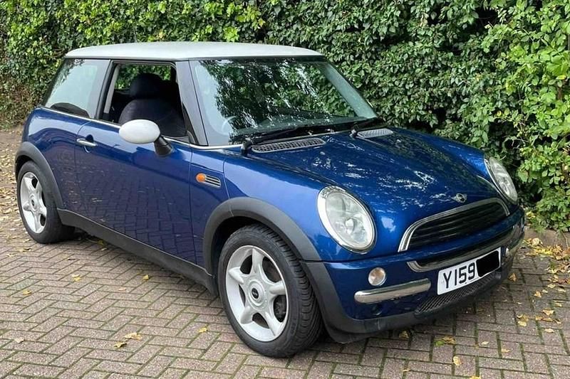 Blue Used 2001 Mini ONE Hatch Hatchback | £4,500 - Image 1/1