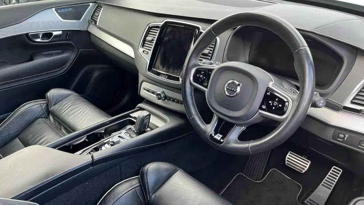 Used Volvo XC90 R-Design 235 HP (172 kW) 2020 Blue SUV