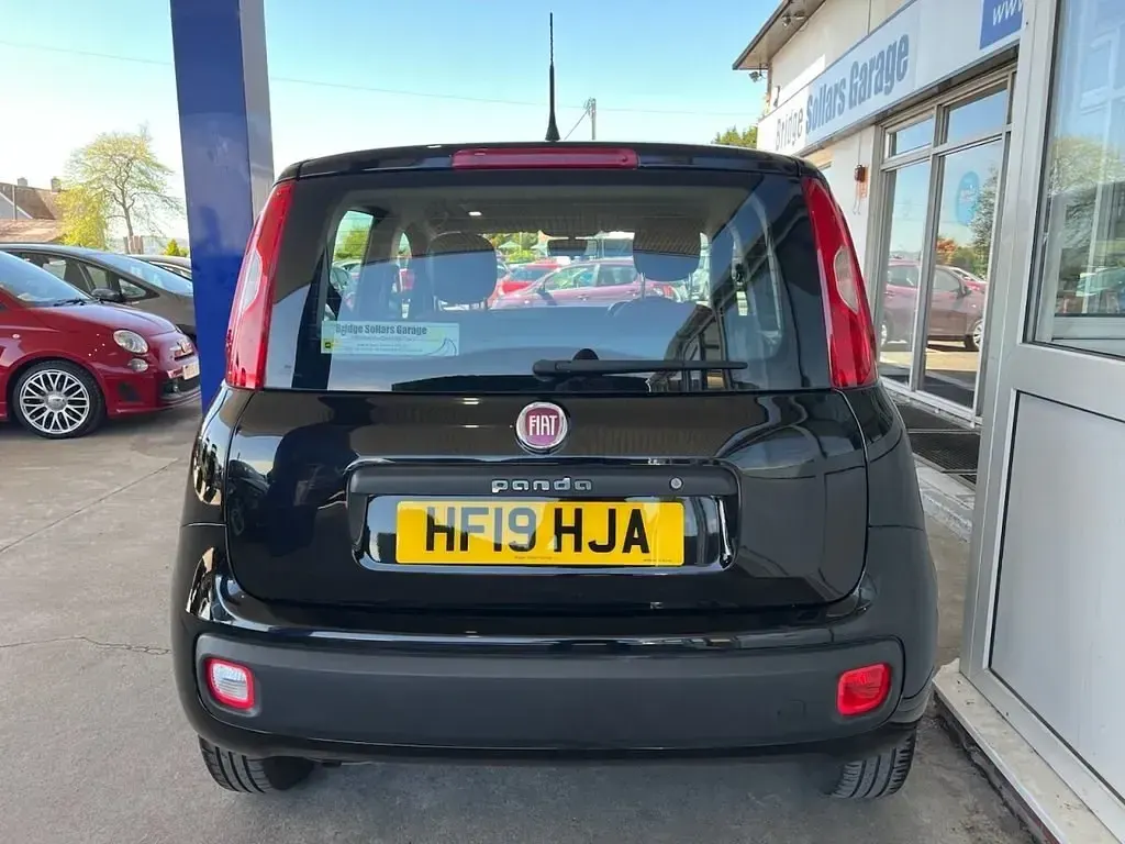 Gebraucht Fiat Panda Pop 69 PS (50 kW) 2019 Schwarz Kleinwagen