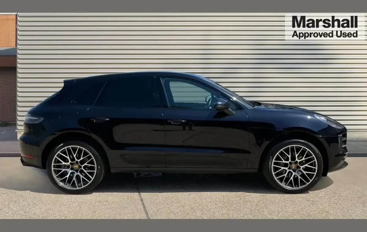 Used Porsche Macan S 348 HP (255 kW) 2019 Black SUV