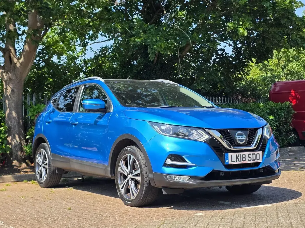 Used Nissan Qashqai N-Connecta 115 HP (84 kW) 2018 Blue SUV
