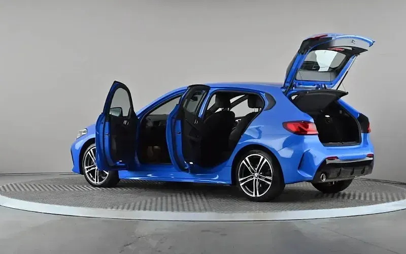 Used BMW 118 M Sport 136 HP (100 kW) 2021 Blue Hatchback