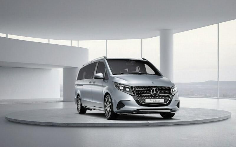 New Mercedes V220 Premium 163 HP (119 kW) 2025 MPV