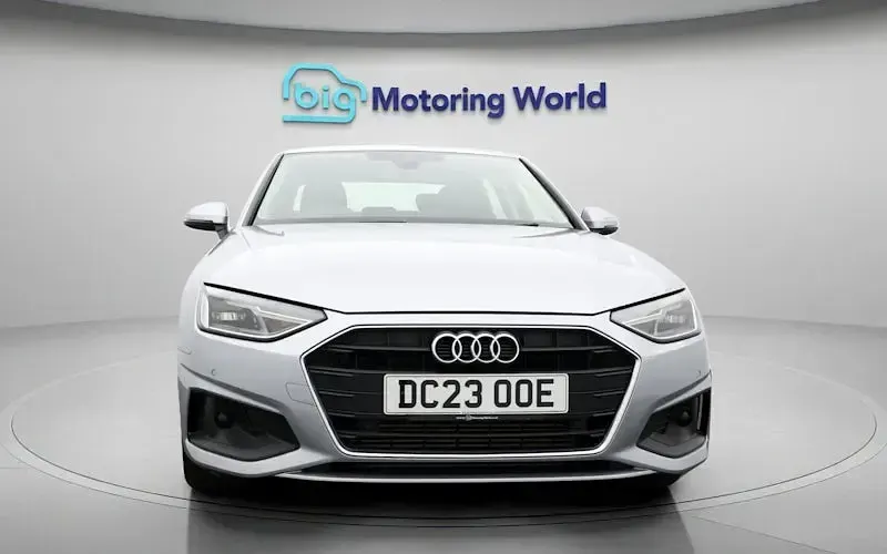Used Audi A4 150 HP (110 kW) 2023 Silver Sedan