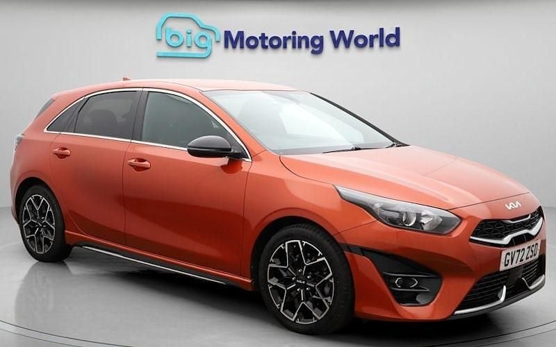 Used Kia Ceed GT-Line 160 HP (117 kW) 2023 Orange Hatchback