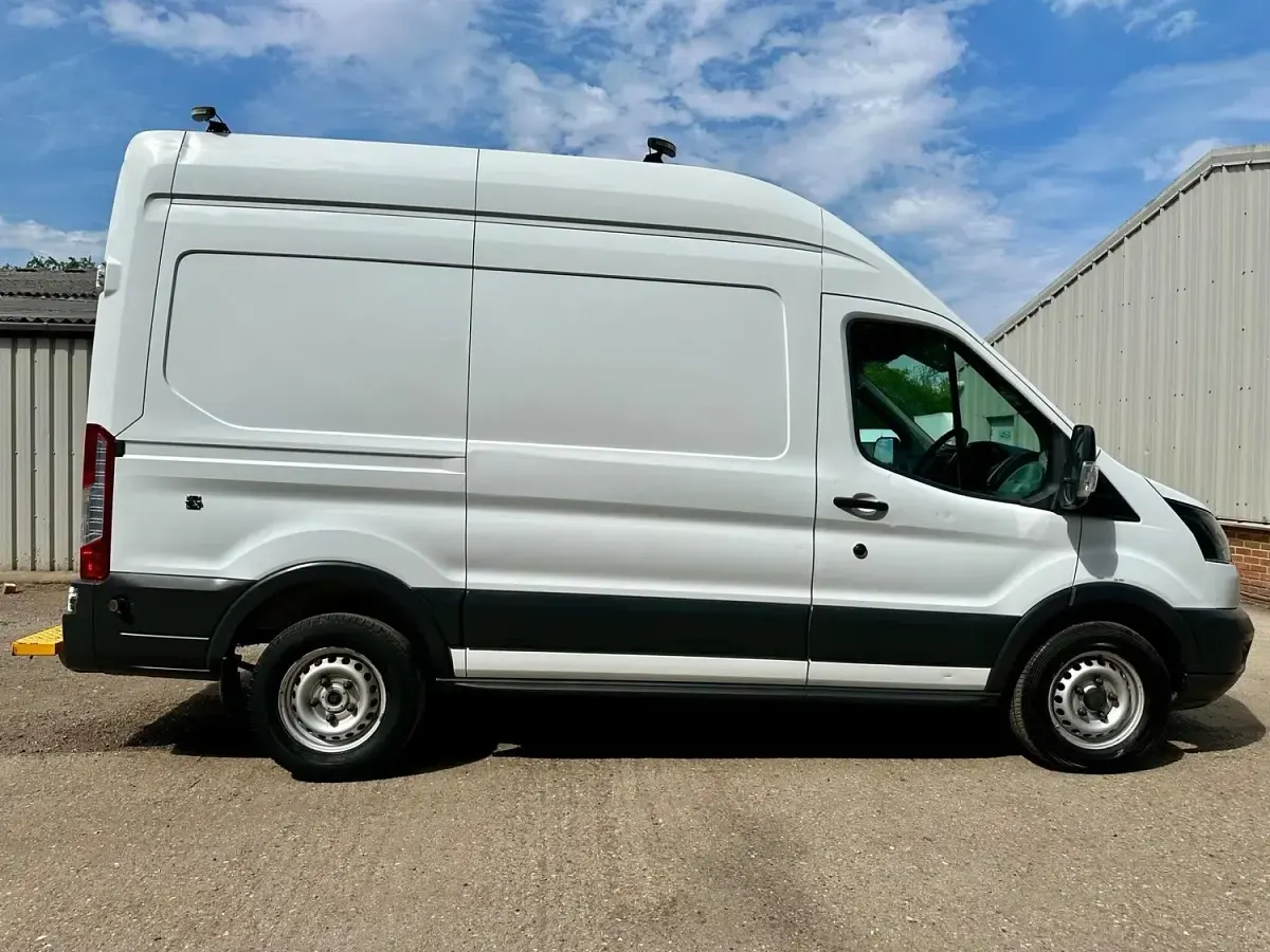Used Ford Transit 130 HP (95 kW) 2019 White Van