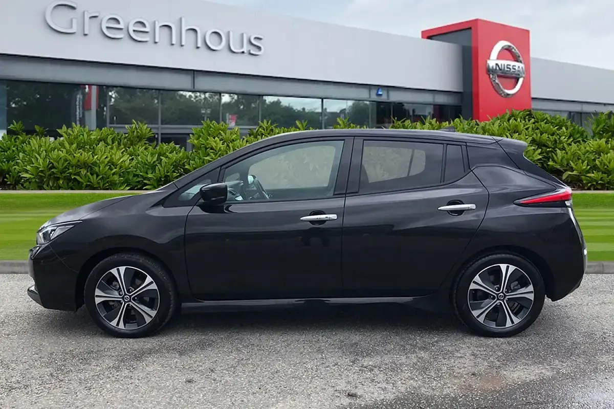 Used Nissan Leaf Tekna 110 kW (150 HP) 2021 Black Hatchback