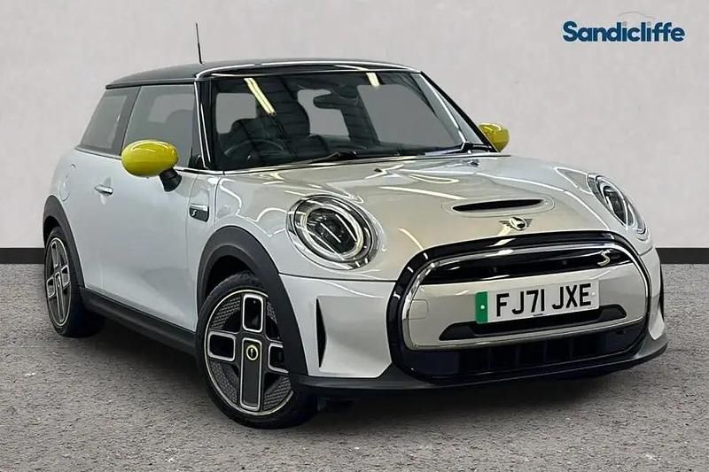 Silver Used 2021 Mini Cooper S Level 2 Hatchback | £13,811 (Fair price) - Image 1/4
