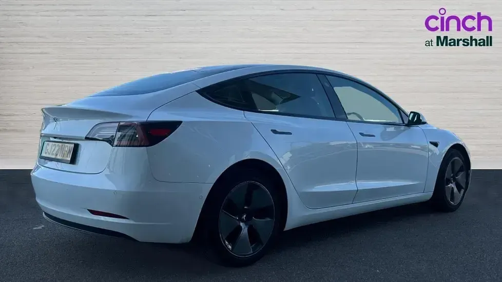 Used Tesla Model 3 Standard Range 180 kW (245 HP) 2022 White Sedan