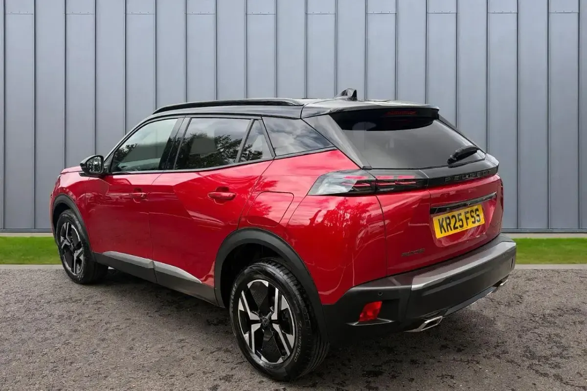 Used Peugeot 2008 GT 134 HP (98 kW) 2025 Red SUV