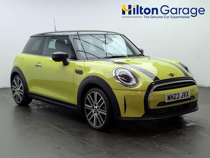 Used Mini Cooper Exclusive 136 HP (100 kW) 2022 Yellow Hatchback