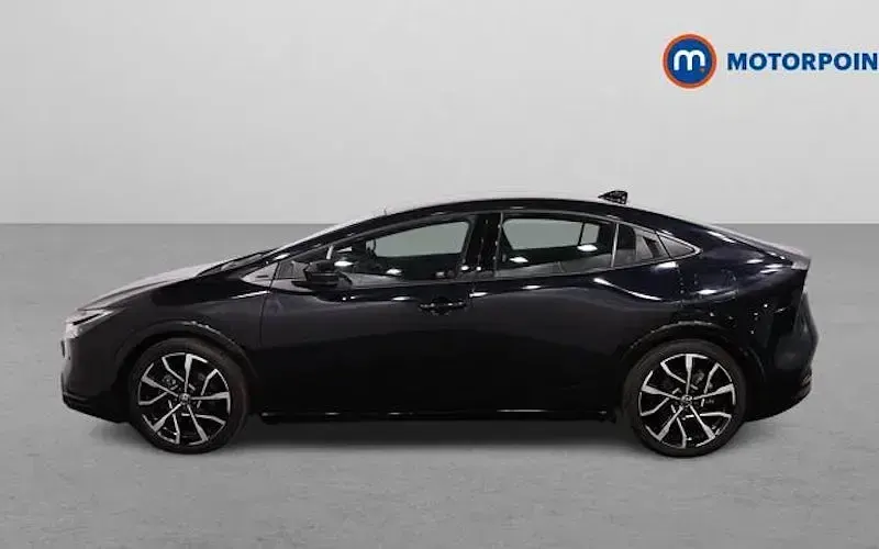 Używany Toyota Prius 223 KM (164 kW) 2026 Hatchback