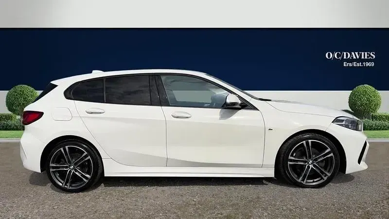Used BMW 118 M Sport 140 HP (102 kW) 2020 White Hatchback