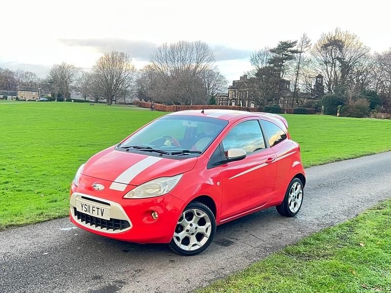 Red Used 2011 Ford Ka Hatchback | £1,795 (Fair price) - Image 1/4
