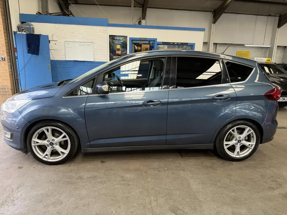 Used Ford C-MAX Titanium 125 HP (91 kW) 2018 Blue MPV