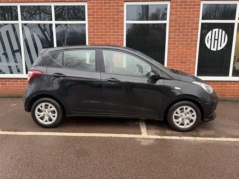 Used Hyundai i10 SE 87 HP (63 kW) 2019 Black Hatchback