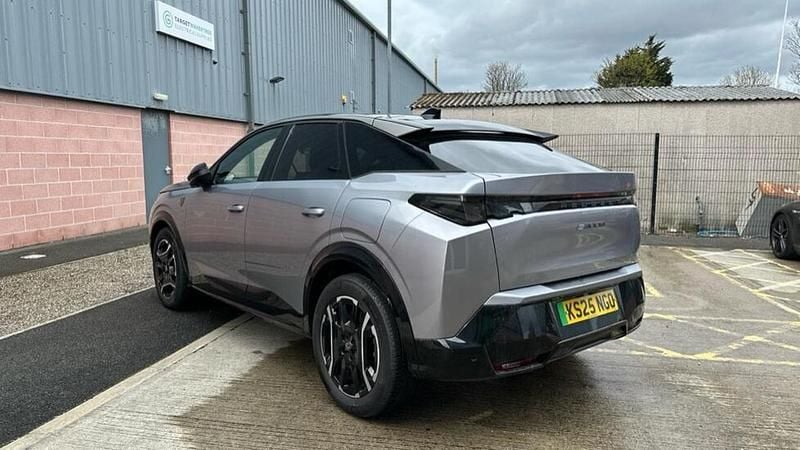 Used Peugeot e-3008 GT 152 kW (207 HP) 2025 Grey SUV