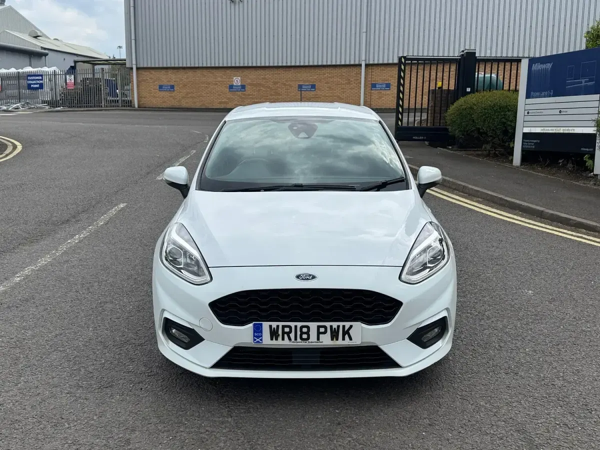 Used Ford Fiesta ST-Line X 125 HP (91 kW) 2018 White Hatchback