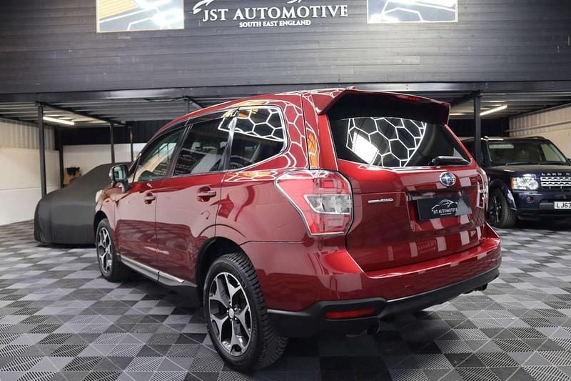 Used Subaru Forester 240 HP (176 kW) 2015 Red SUV
