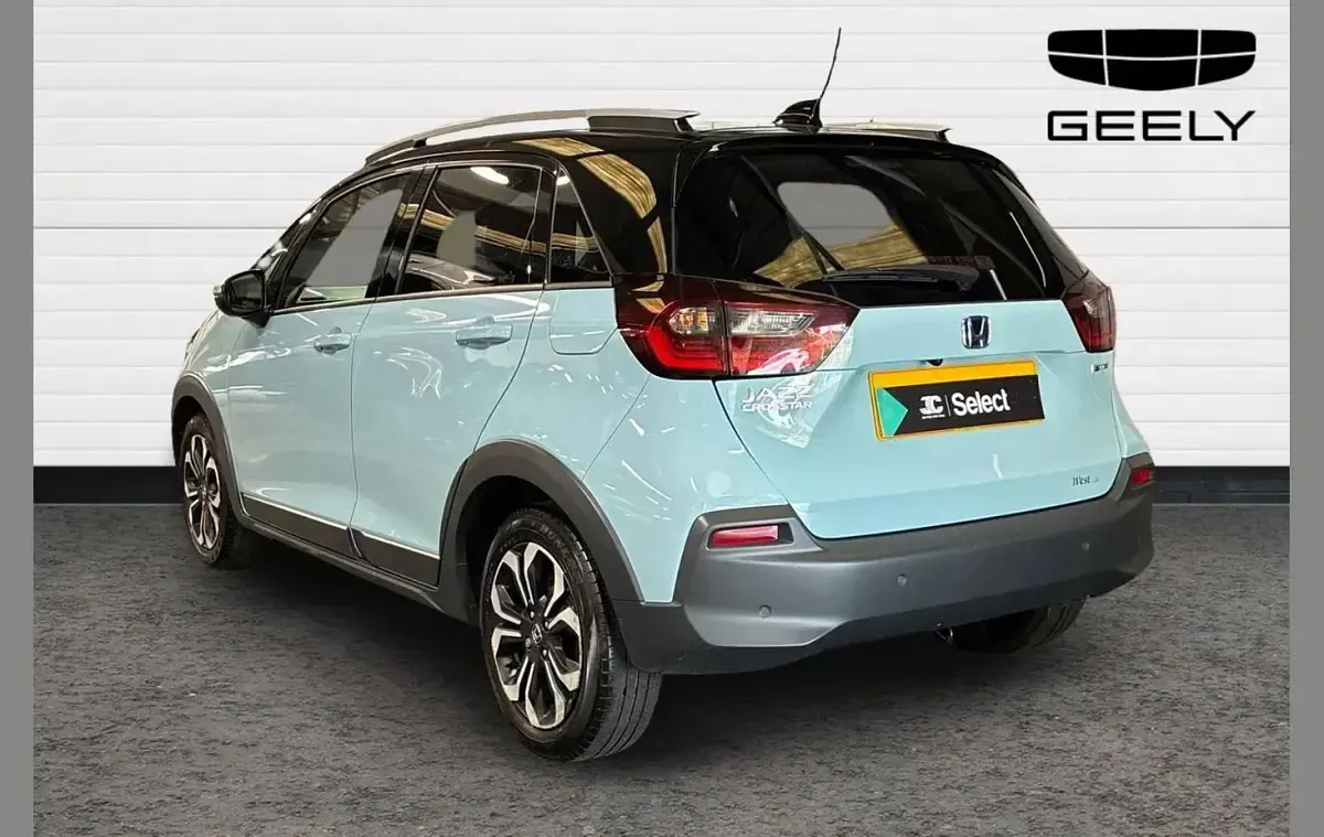 Used Honda Jazz Hybrid 109 HP (80 kW) 2020 Blue Hatchback