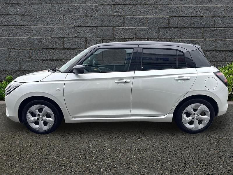 Used Suzuki Swift 82 HP (60 kW) 2025 White Hatchback