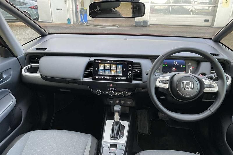 Second-hand Honda Jazz Elegance 122 CP (89 kW) 2025 Roșu Hatchback