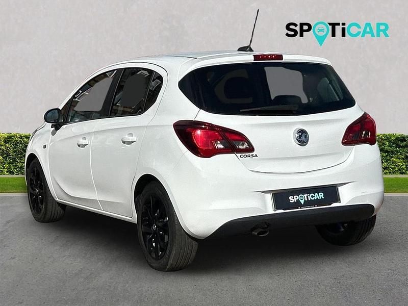 Used Vauxhall Corsa 89 HP (65 kW) 2019 White Hatchback