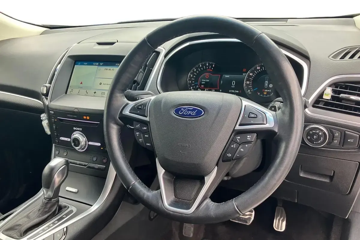 Used Ford Edge Sport 210 HP (154 kW) 2017 White SUV