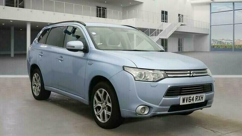 Blue Used 2014 Mitsubishi Outlander P-HEV Estate | £5,495 (Fair price) - Image 1/4